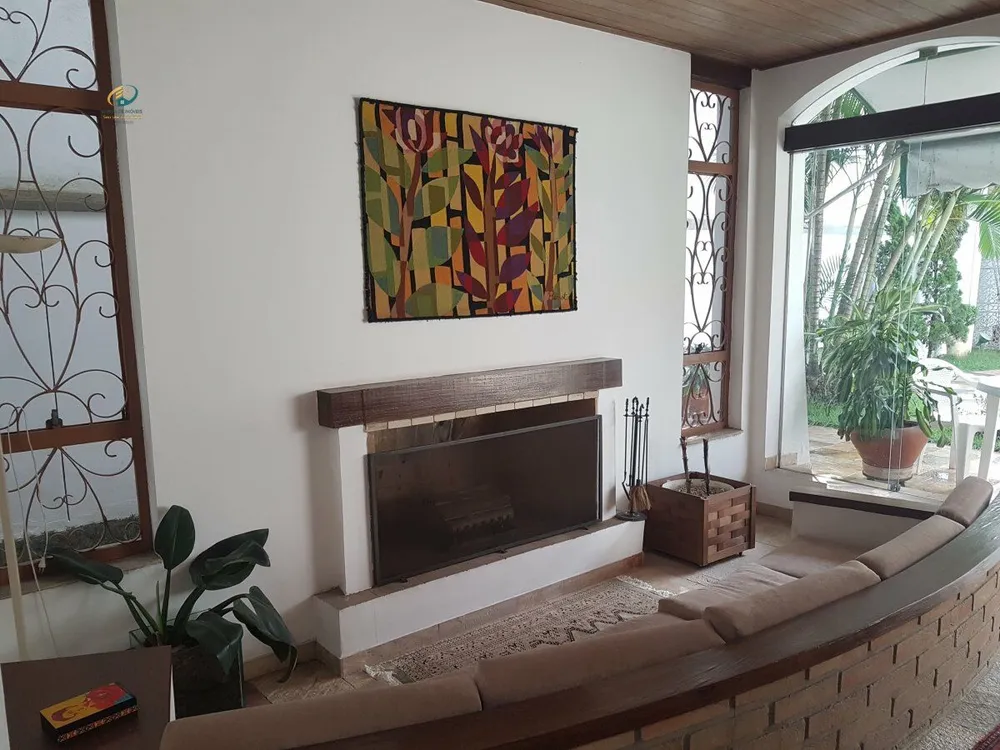 Sobrado, 4 quartos, 332 m² - Foto 1