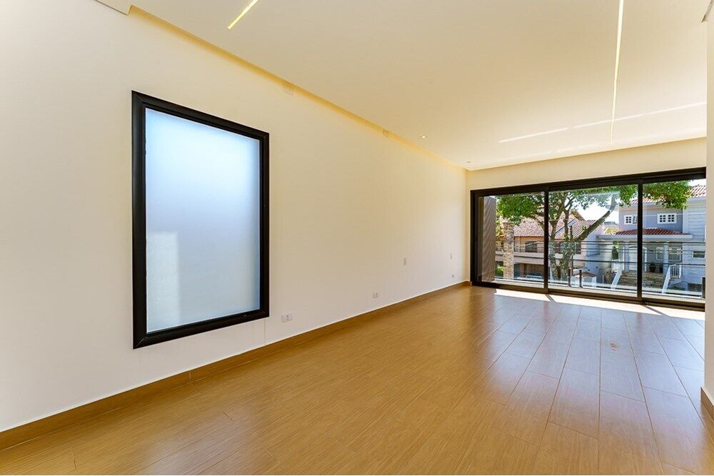 Casa à venda com 5 quartos, 335m² - Foto 4