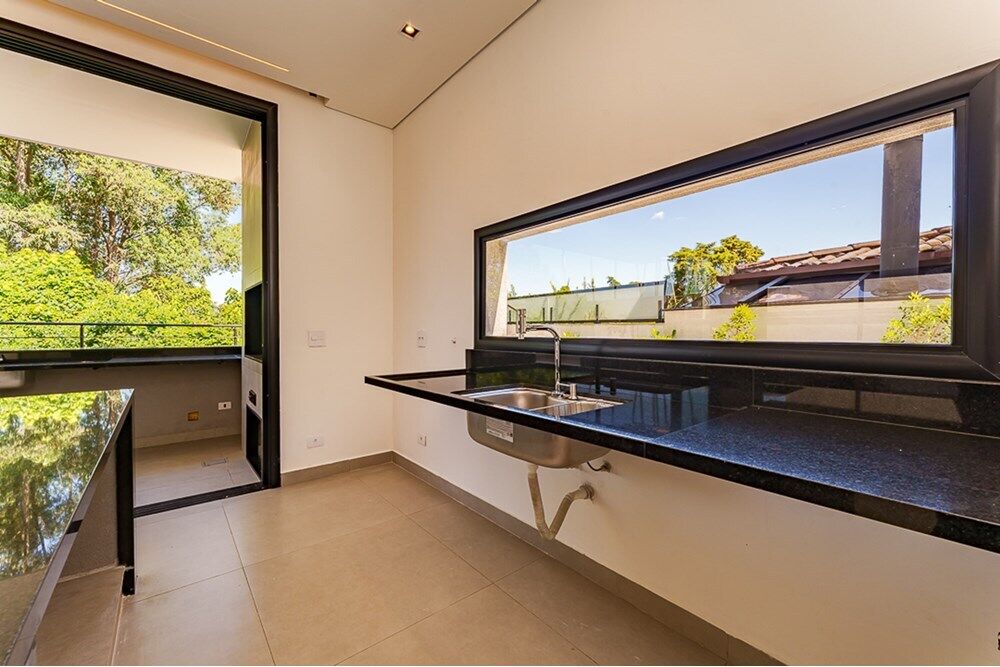 Casa à venda com 5 quartos, 335m² - Foto 6
