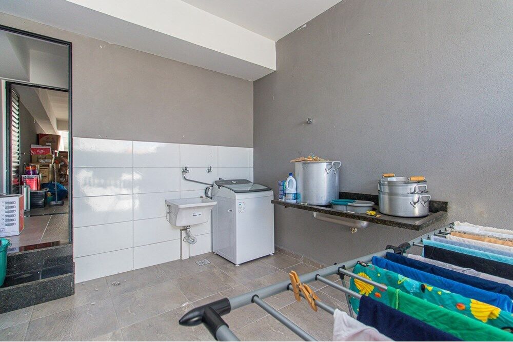 Casa à venda com 3 quartos, 161m² - Foto 9
