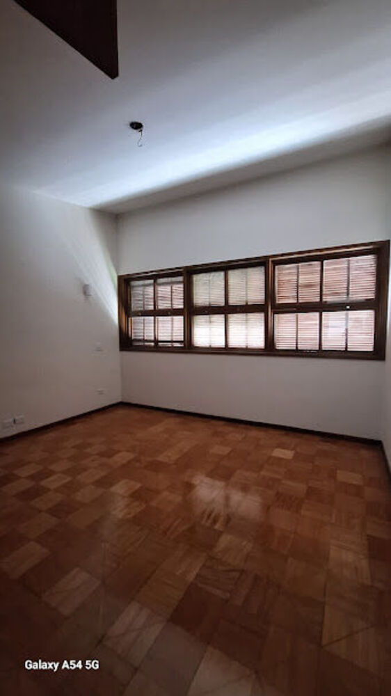 Sobrado para alugar com 3 quartos, 525m² - Foto 14