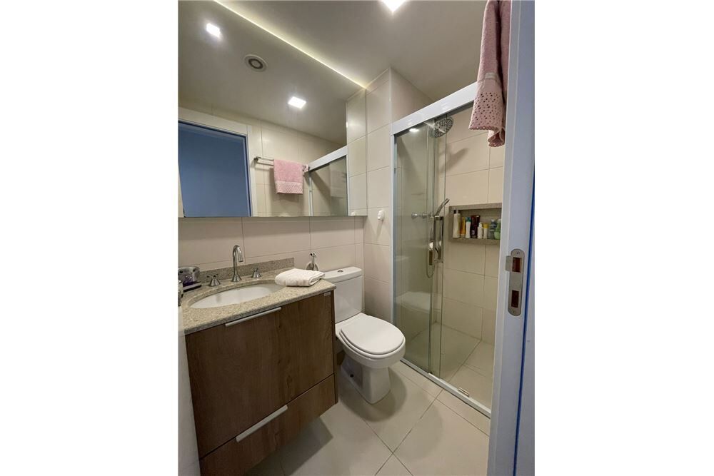 Apartamento à venda com 2 quartos, 71m² - Foto 1