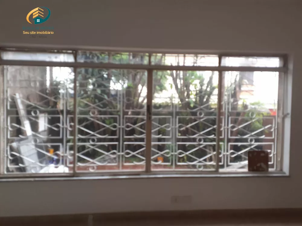 Sobrado à venda com 3 quartos, 211m² - Foto 1