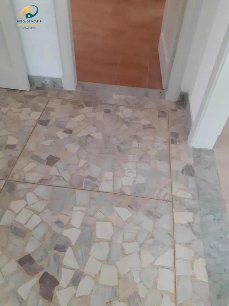 Sobrado à venda com 3 quartos, 211m² - Foto 2