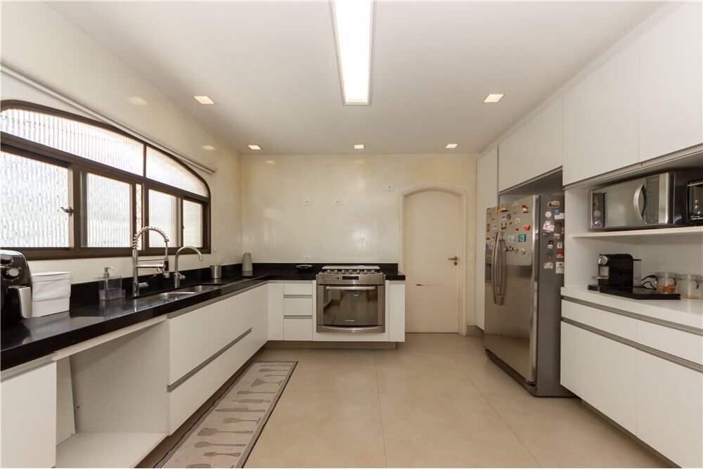 Apartamento à venda com 4 quartos, 225m² - Foto 19