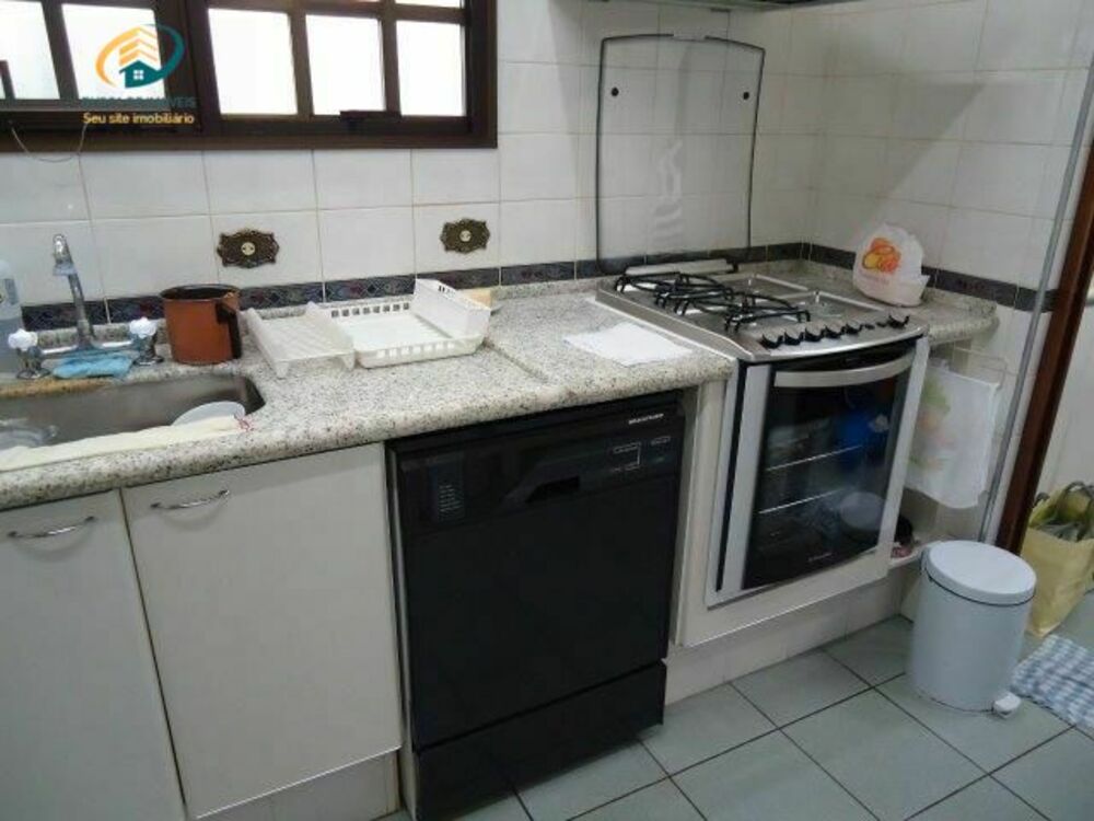 Casa, 3 quartos, 224 m² - Foto 3