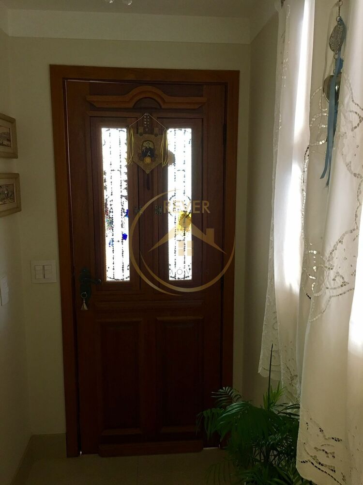 Casa à venda com 3 quartos, 180m² - Foto 8