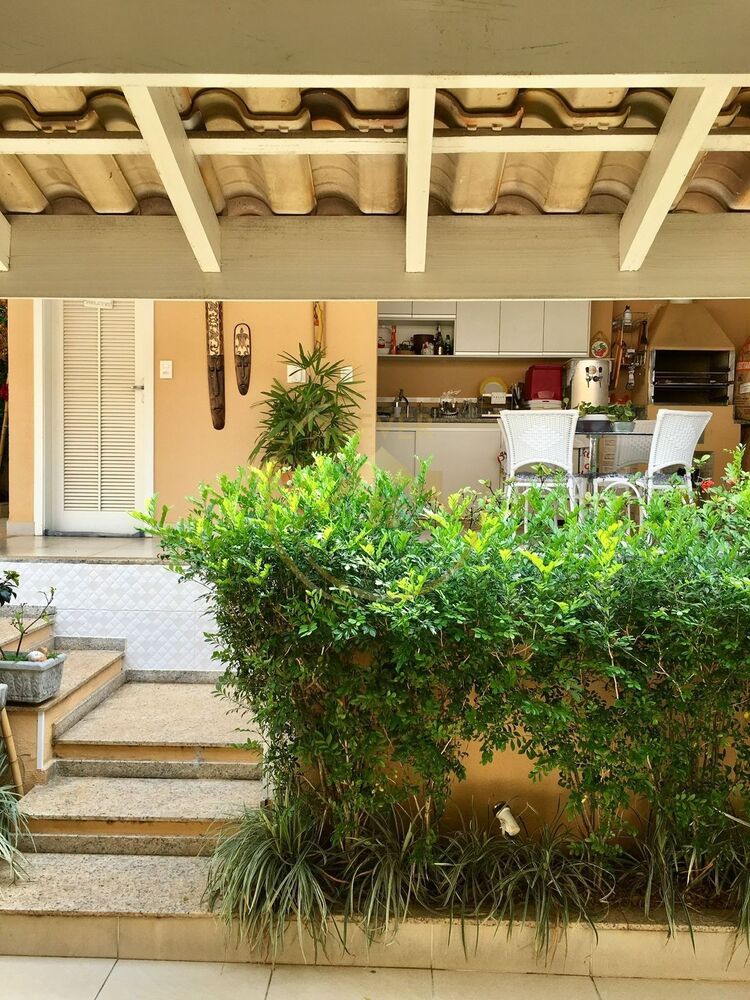 Casa à venda com 3 quartos, 180m² - Foto 1