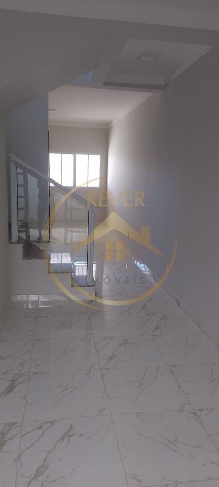 Casa à venda com 3 quartos, 123m² - Foto 2