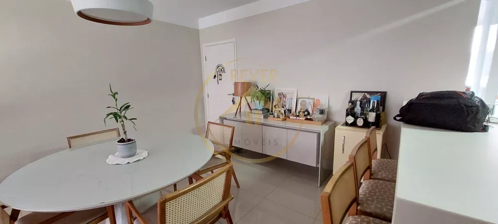 Apartamento à venda com 3 quartos, 106m² - Foto 2