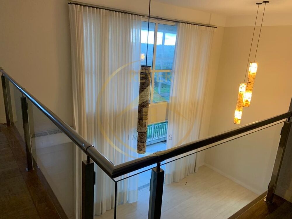 Cobertura, 3 quartos, 224 m² - Foto 2