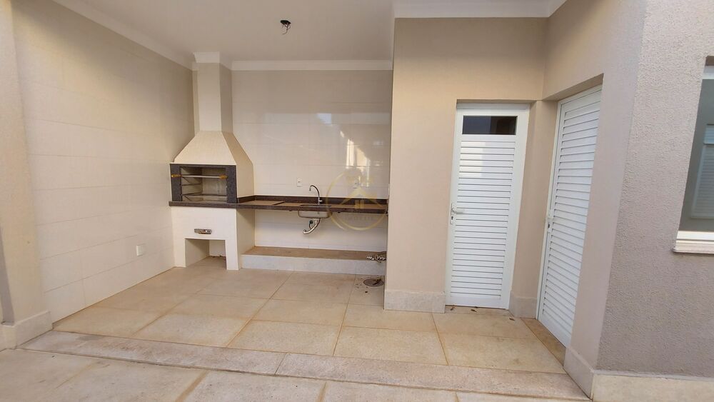 Casa à venda com 3 quartos, 170m² - Foto 1