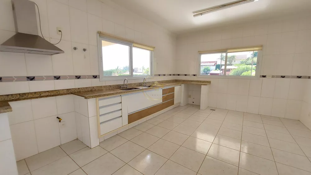 Casa, 3 quartos, 321 m² - Foto 2