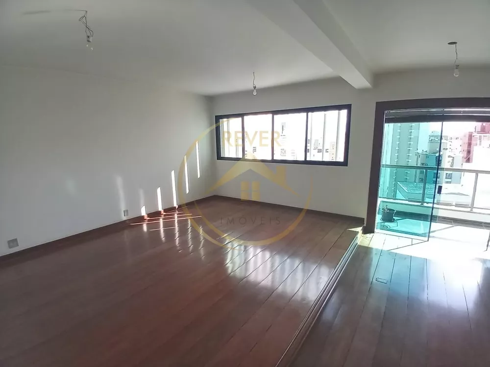 Apartamento para alugar com 4 quartos, 310m² - Foto 3