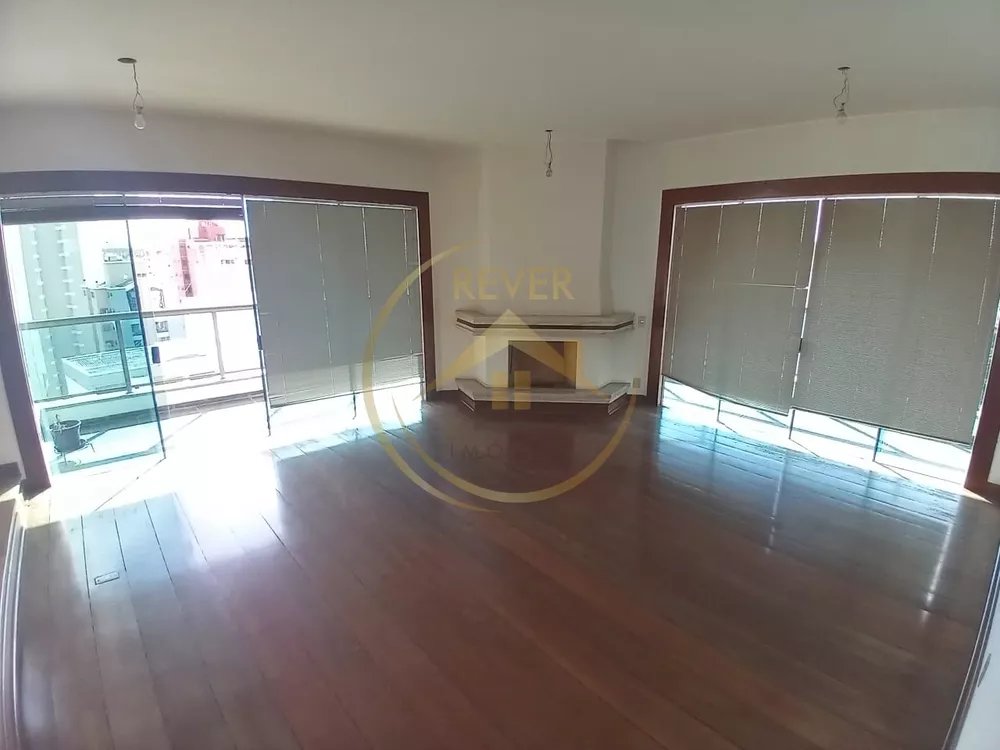 Apartamento para alugar com 4 quartos, 310m² - Foto 4