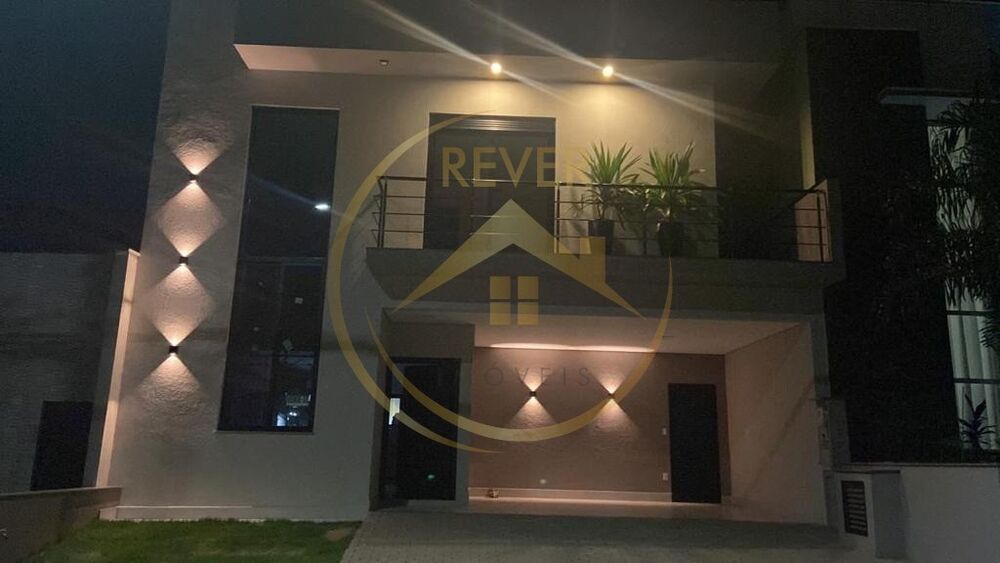 Casa, 4 quartos, 238 m² - Foto 1