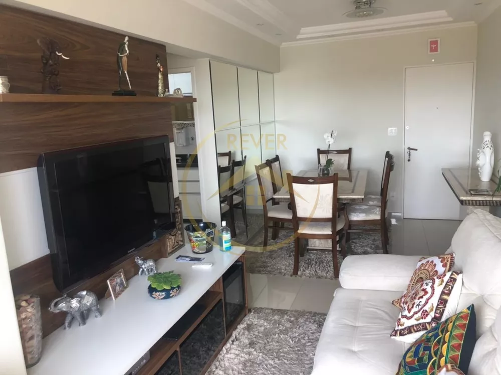 Apartamento à venda com 2 quartos, 77m² - Foto 4