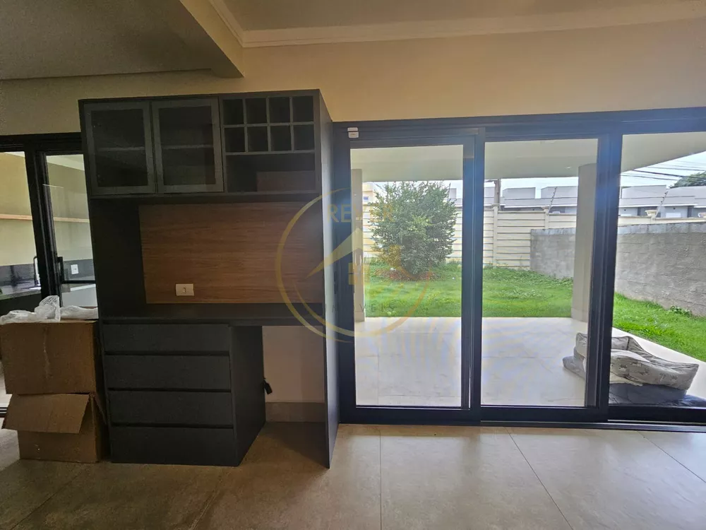 Casa para alugar com 3 quartos, 182m² - Foto 10