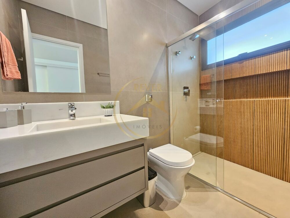 Casa para alugar com 4 quartos, 381m² - Foto 10