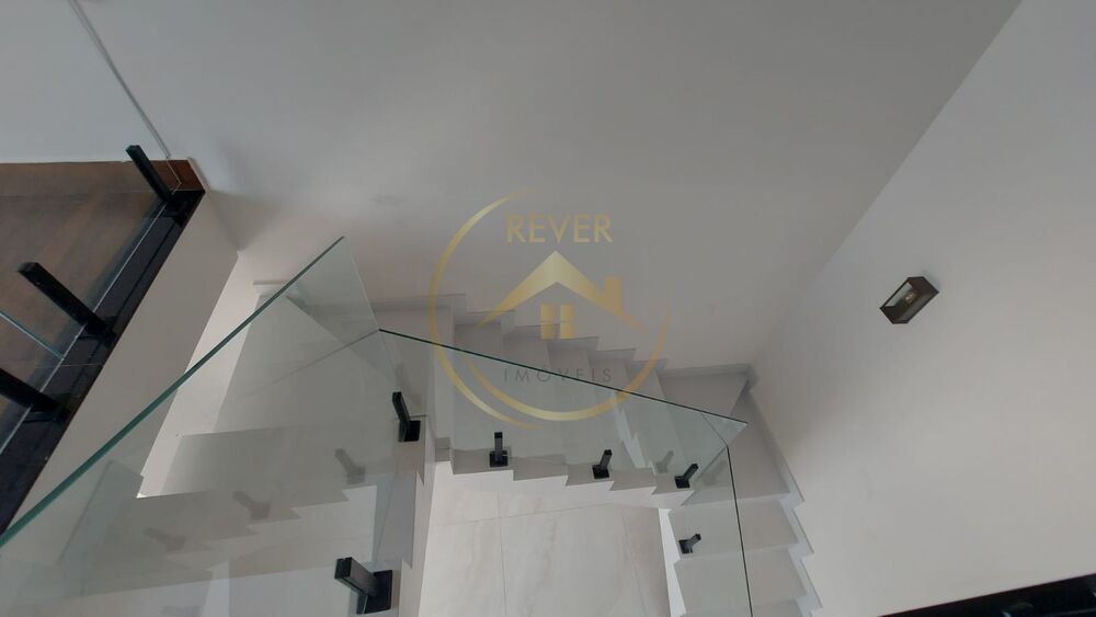 Casa à venda com 3 quartos, 162m² - Foto 3