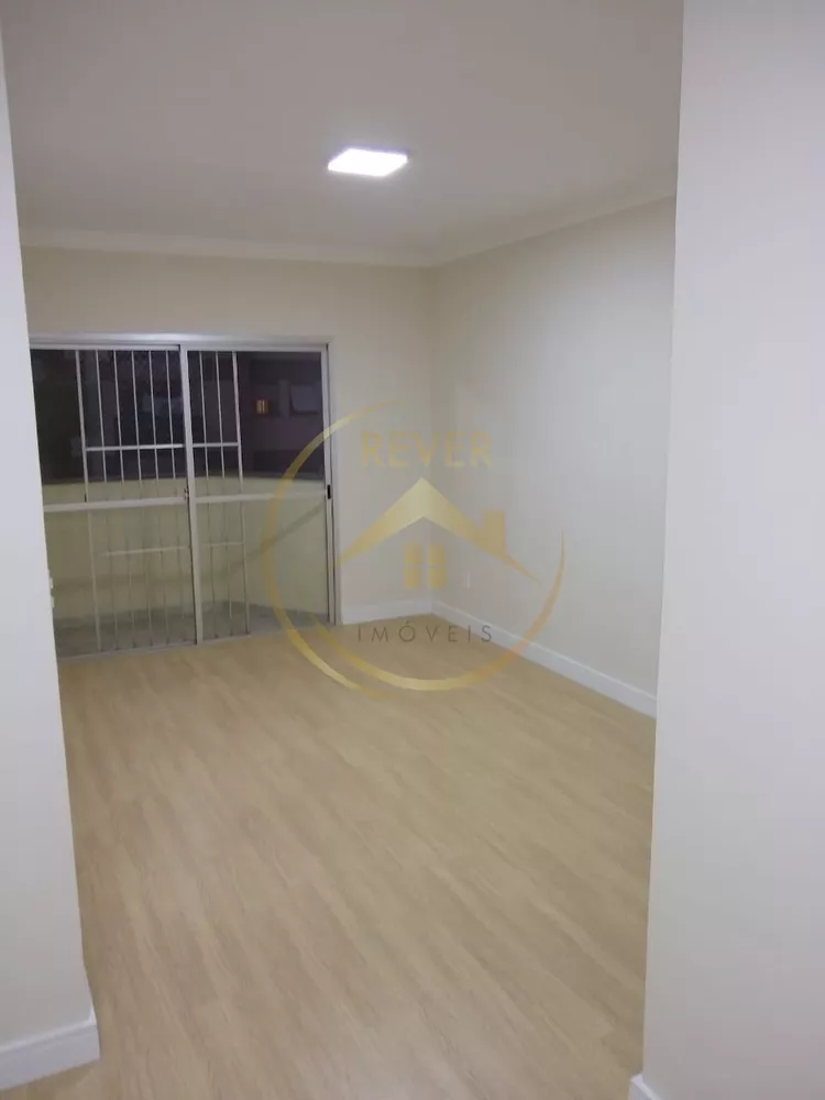 Apartamento à venda com 3 quartos, 72m² - Foto 1