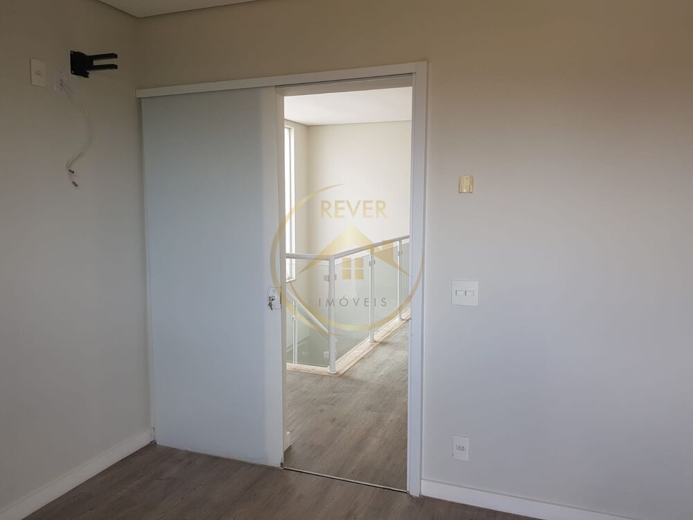 Casa à venda com 3 quartos, 253m² - Foto 5