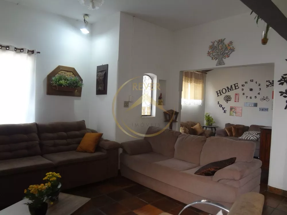 Casa à venda com 3 quartos, 250m² - Foto 3