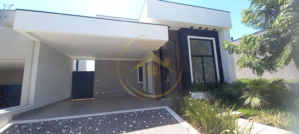 Casa à venda com 3 quartos, 152m² - Foto 1