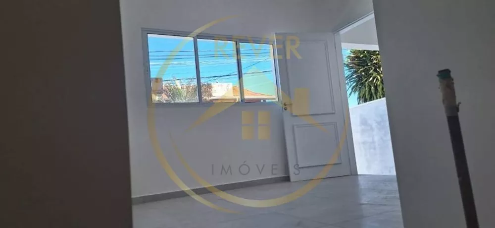 Casa à venda com 3 quartos, 173m² - Foto 2