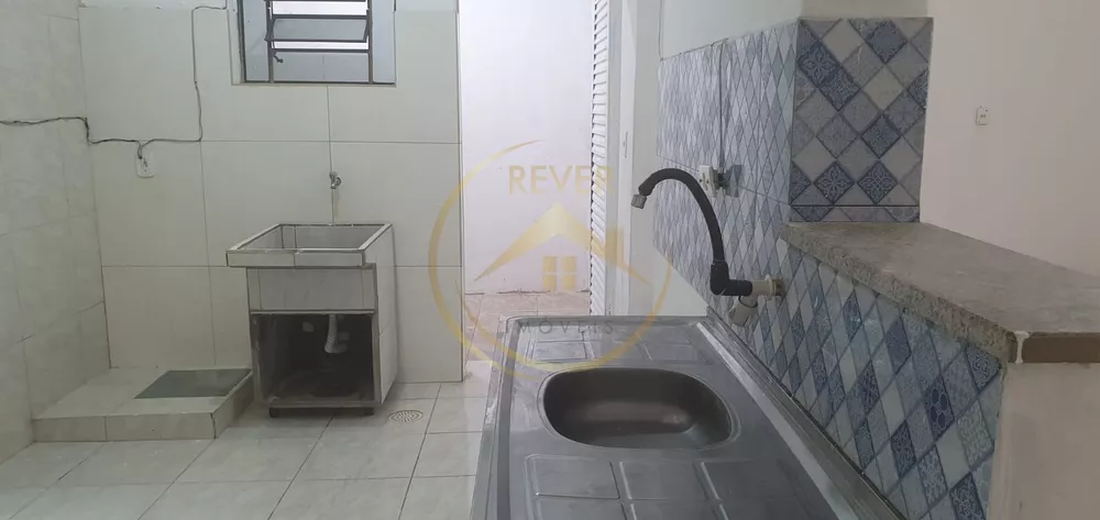 Casa à venda com 2 quartos, 180m² - Foto 8