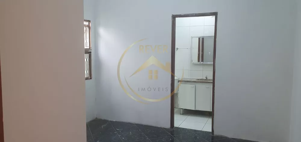 Casa à venda com 2 quartos, 180m² - Foto 14