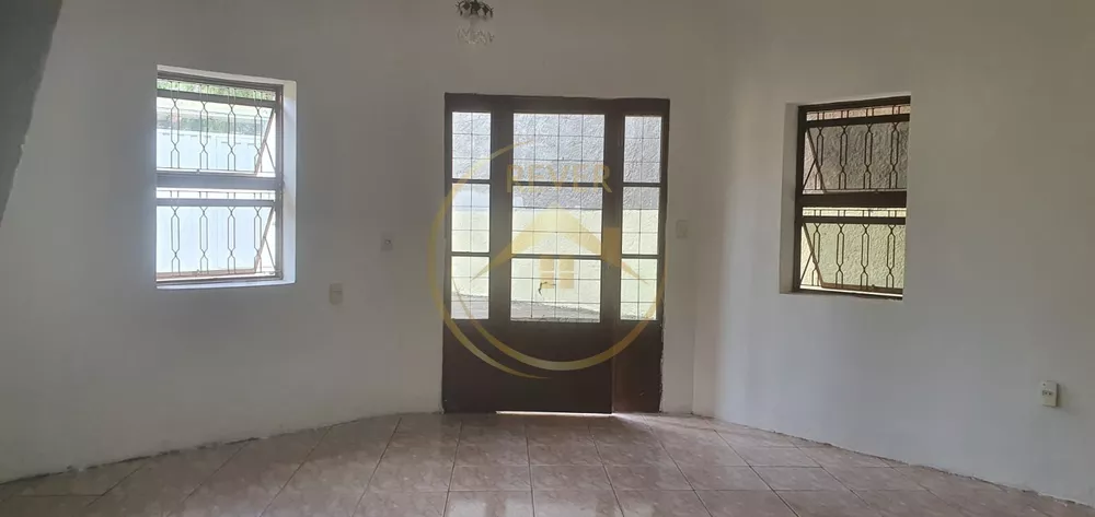 Casa à venda com 2 quartos, 180m² - Foto 5