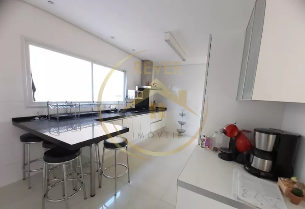 Casa à venda com 4 quartos, 350m² - Foto 3