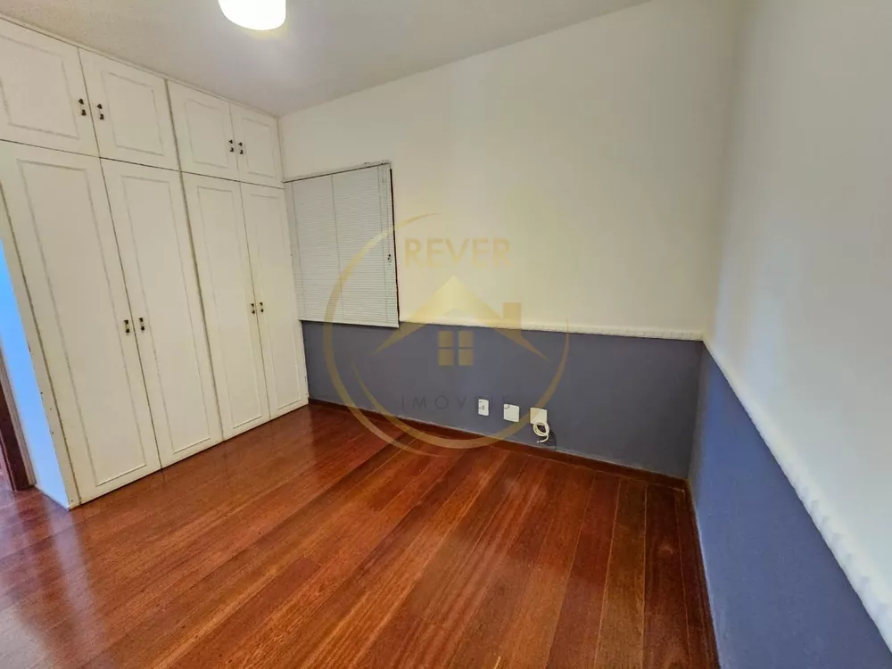 Casa à venda com 3 quartos, 240m² - Foto 12