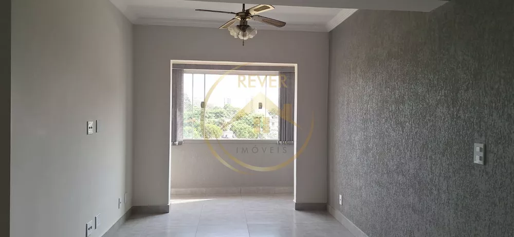 Apartamento à venda com 3 quartos, 83m² - Foto 2