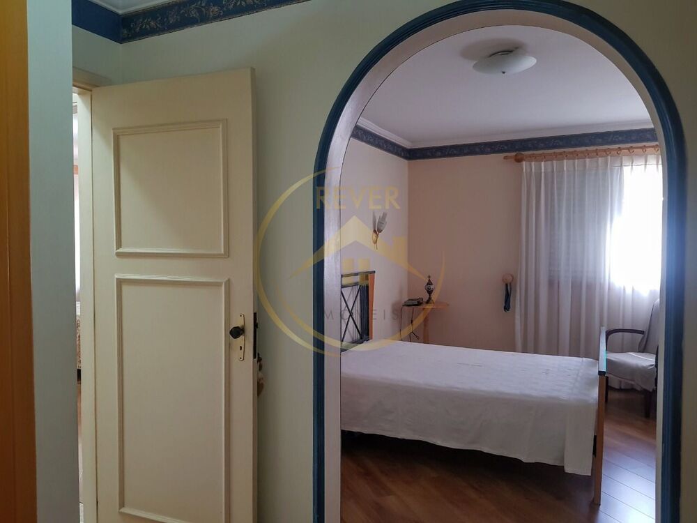 Apartamento à venda com 3 quartos, 185m² - Foto 11