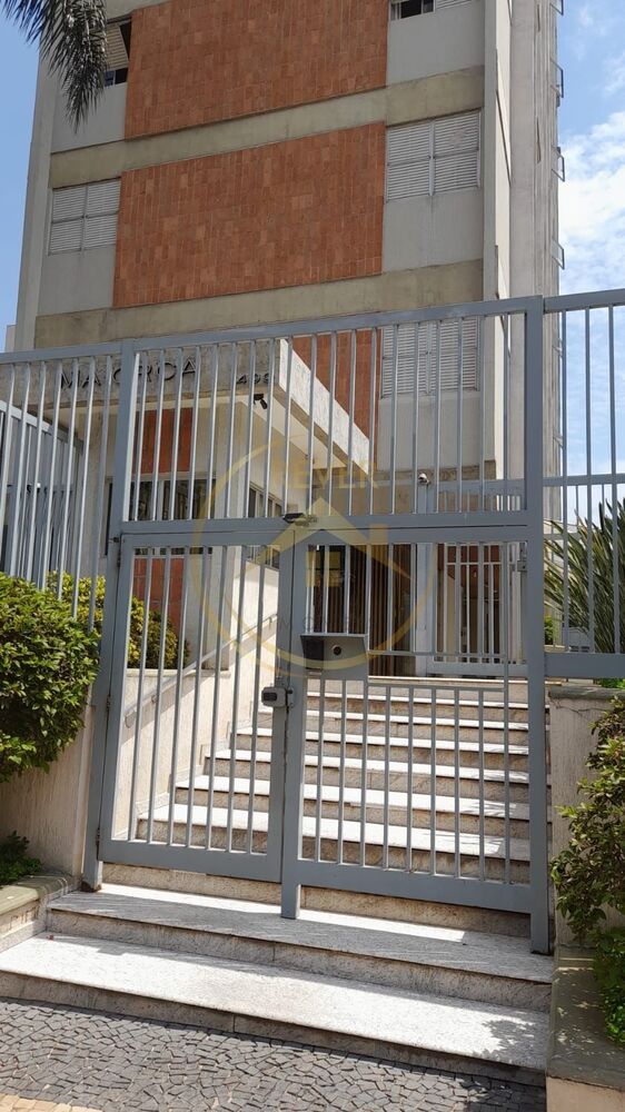 Apartamento à venda com 3 quartos, 185m² - Foto 1
