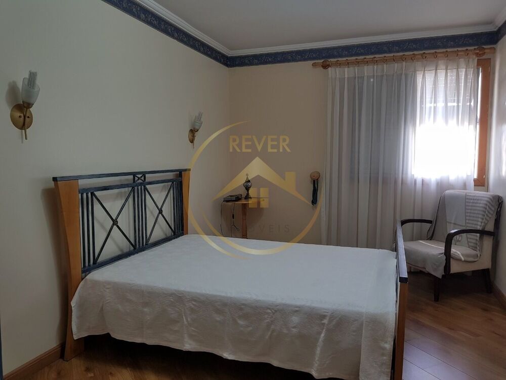 Apartamento à venda com 3 quartos, 185m² - Foto 15