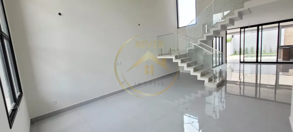 Casa à venda com 4 quartos, 305m² - Foto 3