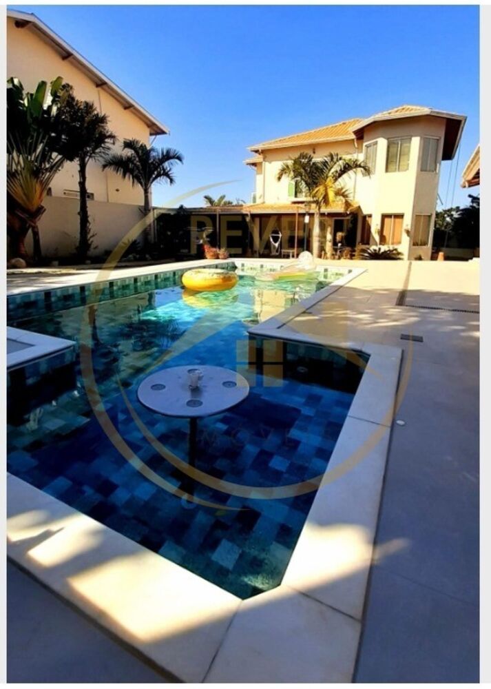 Casa à venda com 4 quartos, 228m² - Foto 9