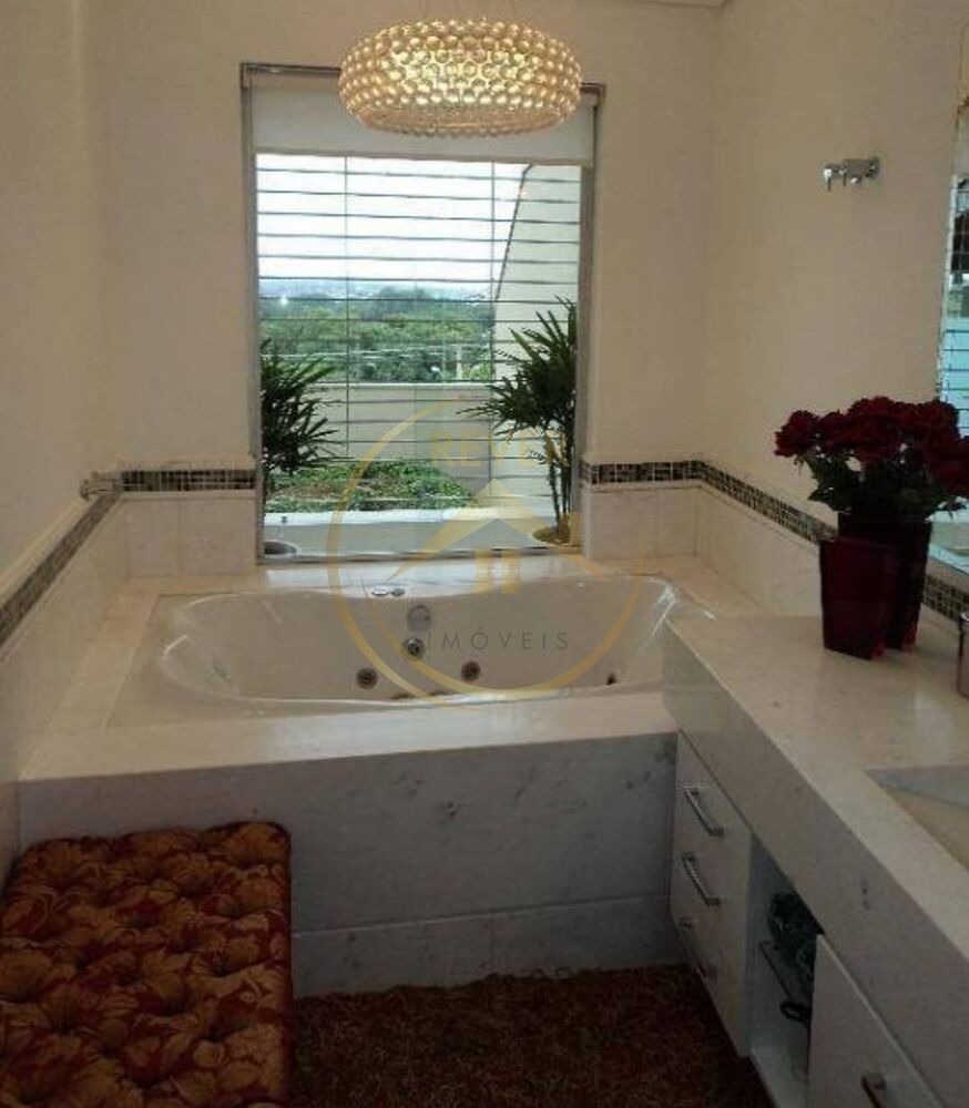 Casa à venda com 3 quartos, 334m² - Foto 13
