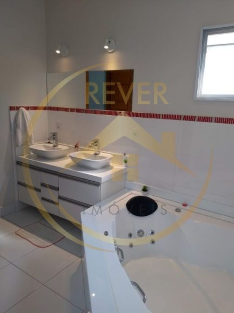 Casa à venda com 4 quartos, 310m² - Foto 11