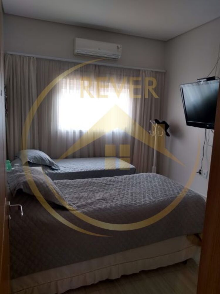 Casa à venda com 4 quartos, 310m² - Foto 16
