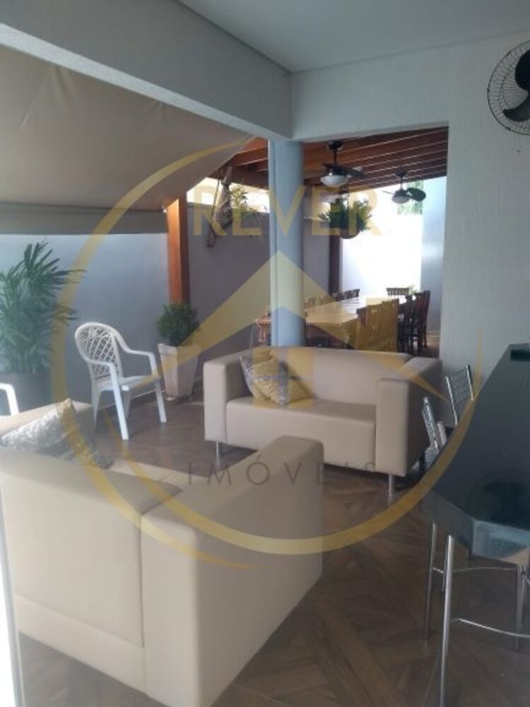 Casa à venda com 4 quartos, 310m² - Foto 18