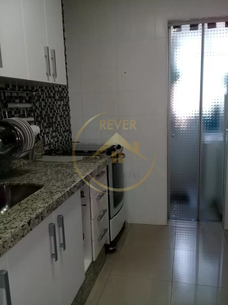 Apartamento à venda com 2 quartos, 70m² - Foto 9