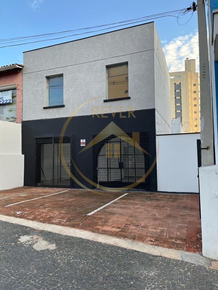 Prédio Inteiro para alugar com 8 quartos, 119m² - Foto 1