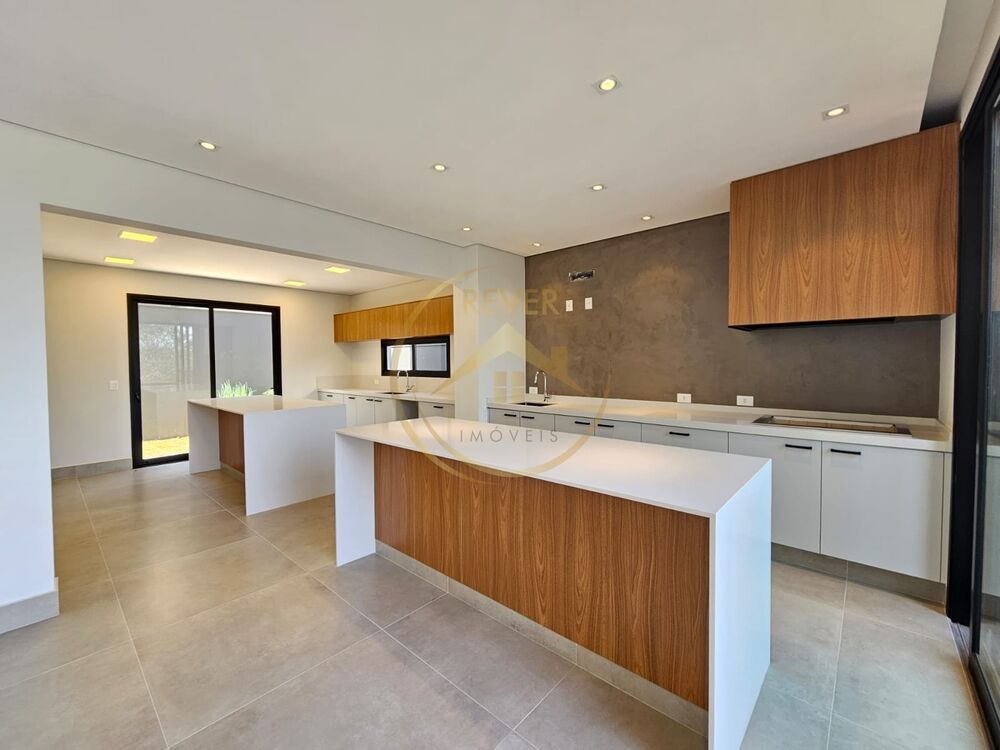 Casa, 4 quartos, 350 m² - Foto 1