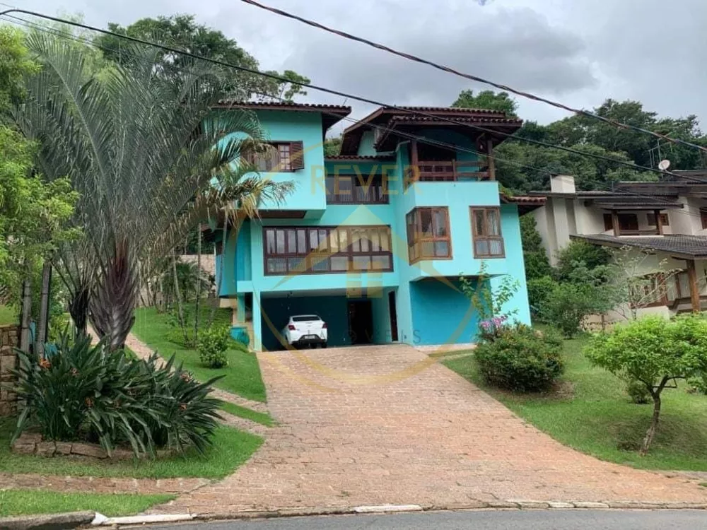 Casa à venda com 3 quartos, 304m² - Foto 1