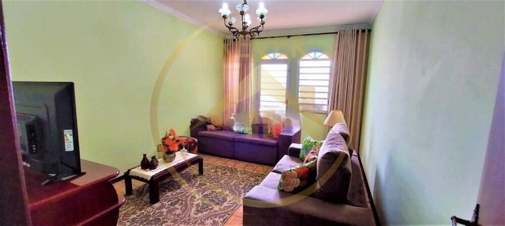 Casa, 3 quartos, 165 m² - Foto 1