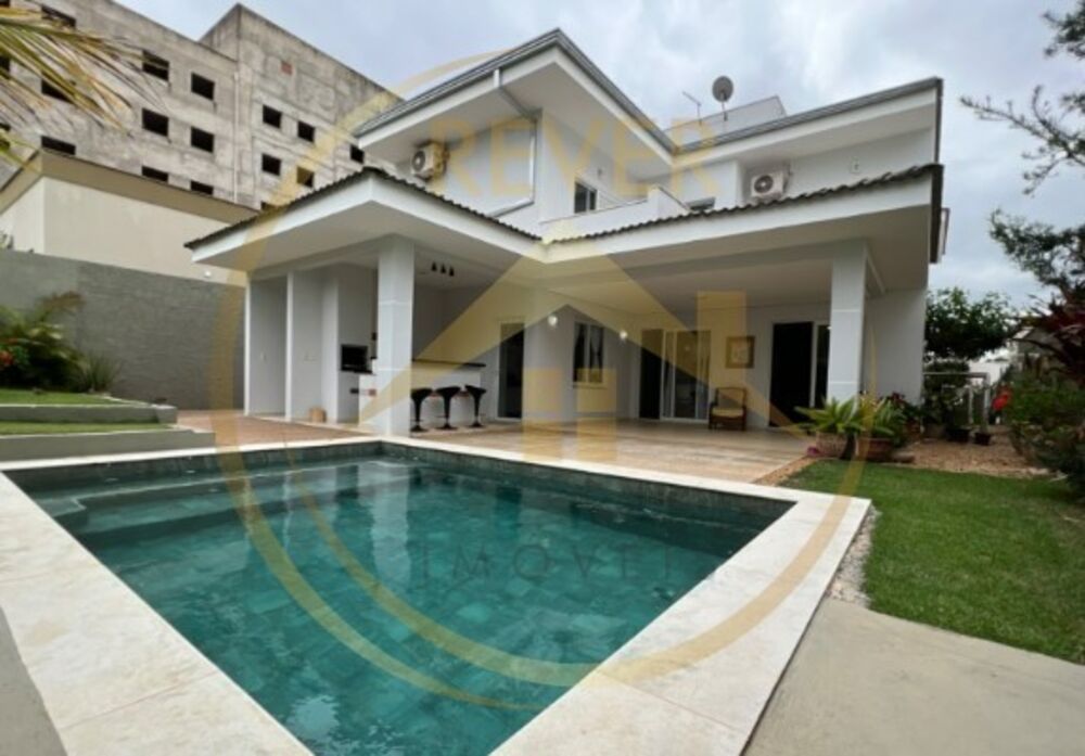 Casa, 4 quartos, 330 m² - Foto 1